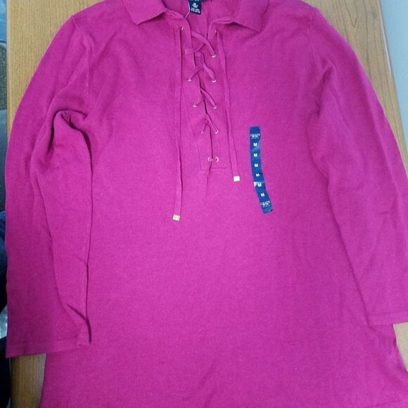 NWT Chaps Medium knitt collared shirt. Magenta colored knitt top with 3/4 sleeve - Picture 1 of 5
